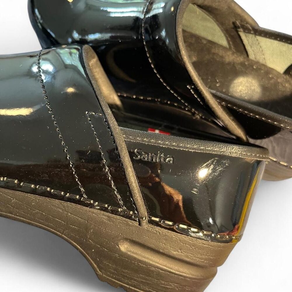 Sanita Danish Black Patent Leather Comfort Clogs Women Size 37 - Picture 5 of 7